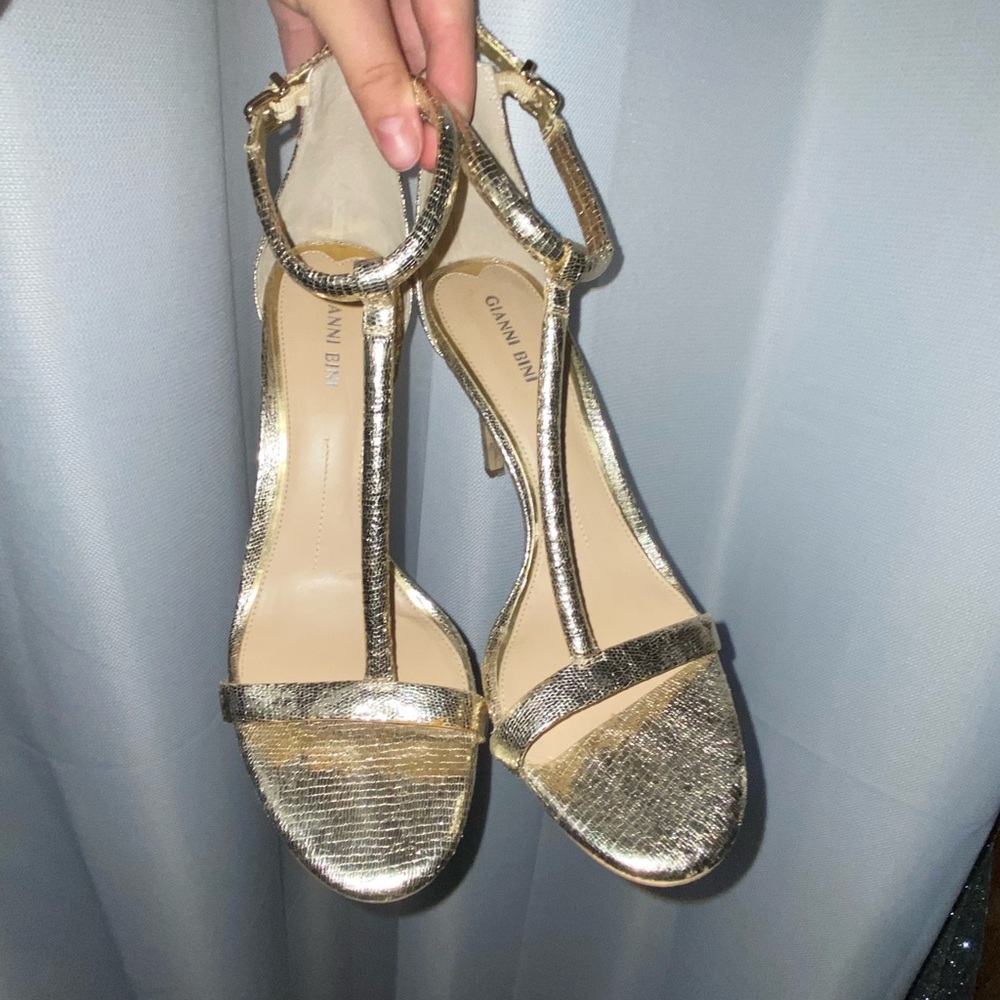 Gold Heel